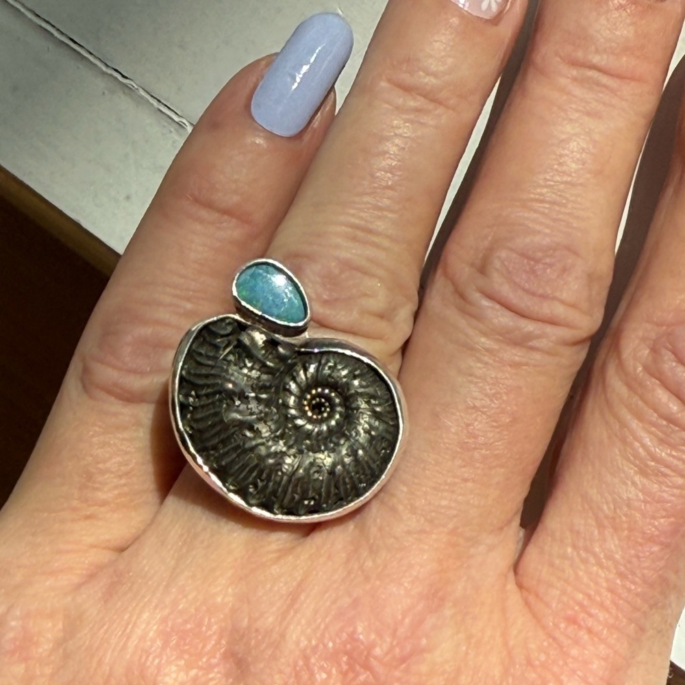 Echo of the Dreamer Sterling 18k ammonite and opal ring size 7